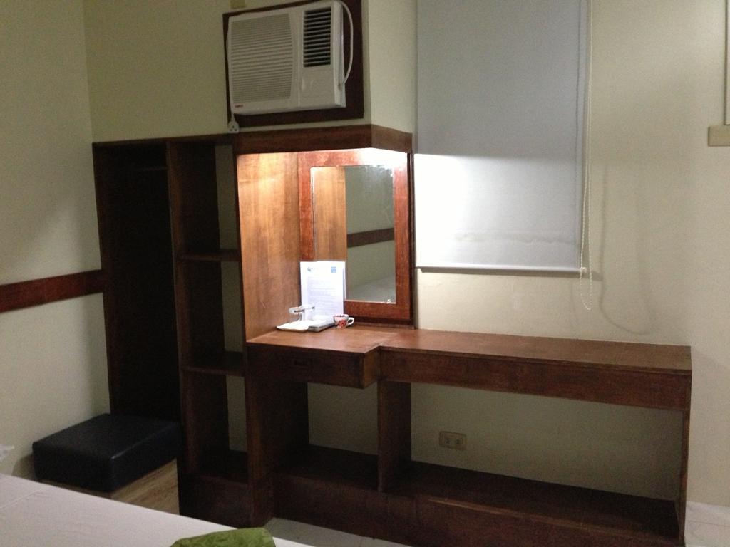 Qm Pension House Tagbilaran Oda fotoğraf