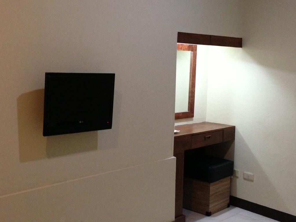 Qm Pension House Tagbilaran Oda fotoğraf
